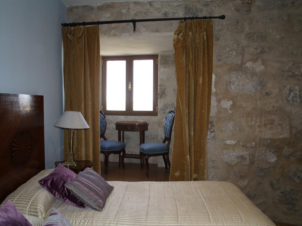Residencia Real Del Castillo De Curiel Curiel de Duero Extérieur photo